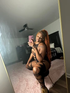 Anyone want a bad gyal in their life part 1