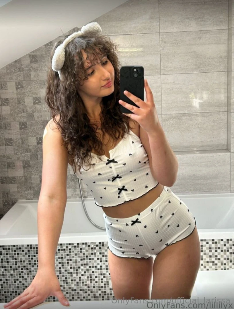 Free subscription lillilyx can make your dick hard while fulfilling part 105 