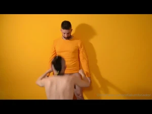 Video photoshoot model nakedyogamen