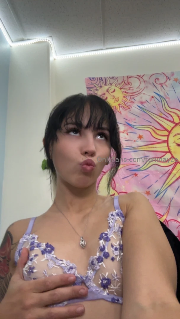 Lingerie this pretty shouldn t stay on too long tip if you want to see 