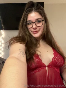 Cum join my live rn https onlyfans com biggbootyyyjudieee live