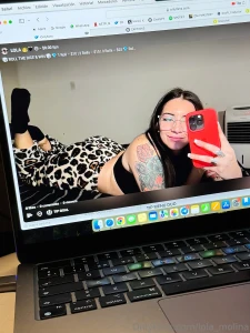 Today only tip 10 and get 500k of my best explicit content only for