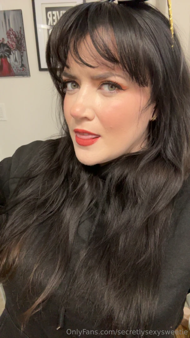 Is it just me or do i still look like an absolute snack even in this part 2 