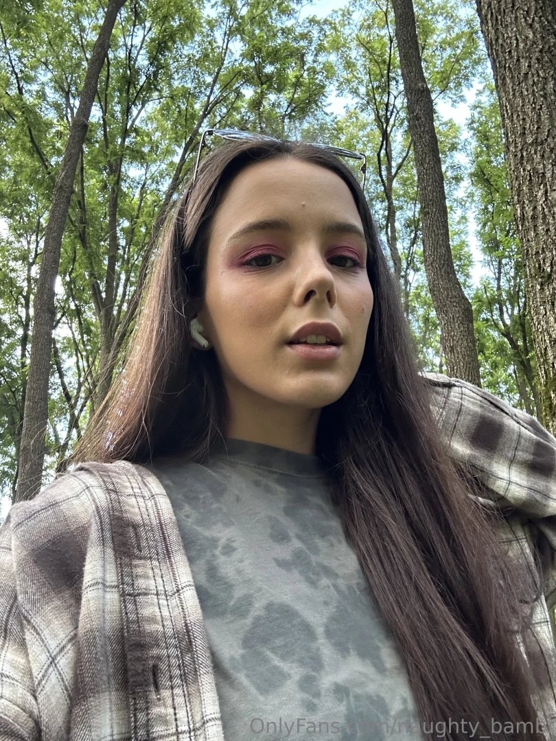 Hi i wish you a good day the last day of spring spend it usefully and 