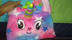 C mo le meto la verga al unicornio