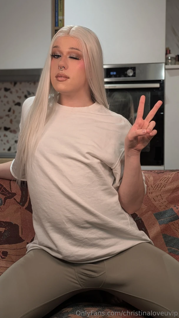 Couch content hits different when i m sitting like that 