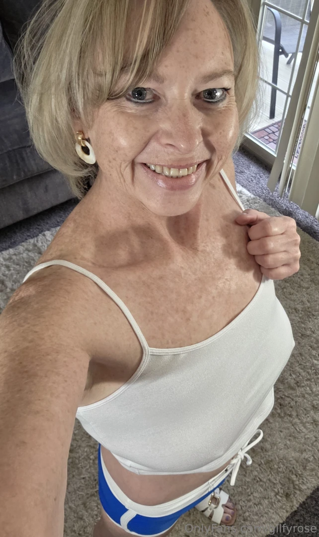 You ve had fun with girls now come play with a grown woman who knows 