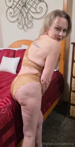 You ever been sat on by a goddess let mommy show you heaven