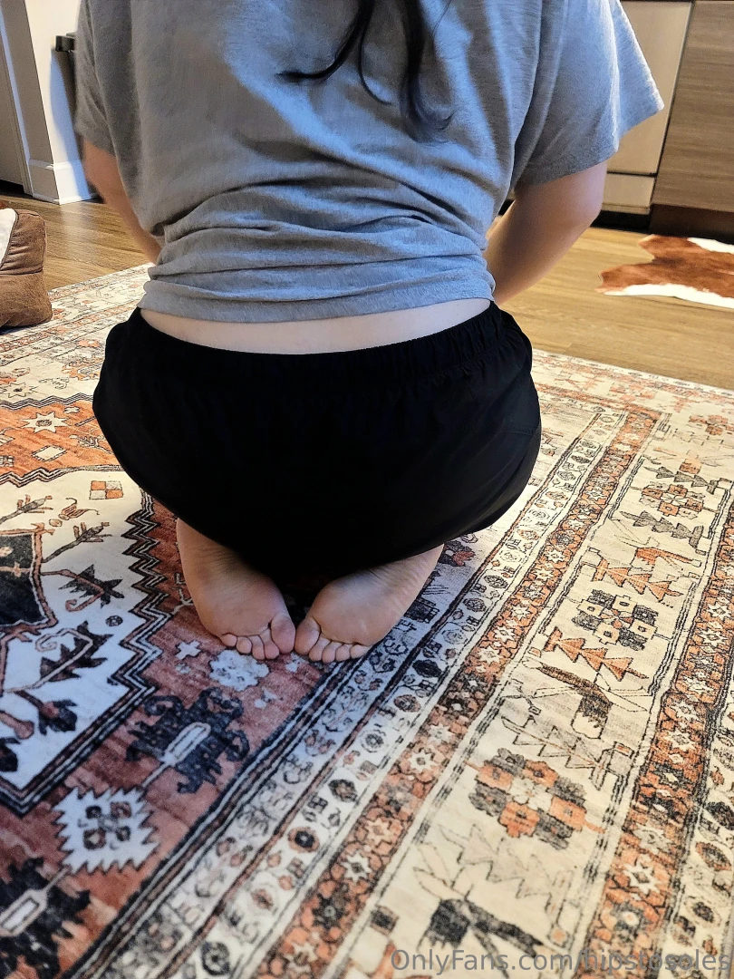 Who can put their meat in my hips and soles sandwich part 1 