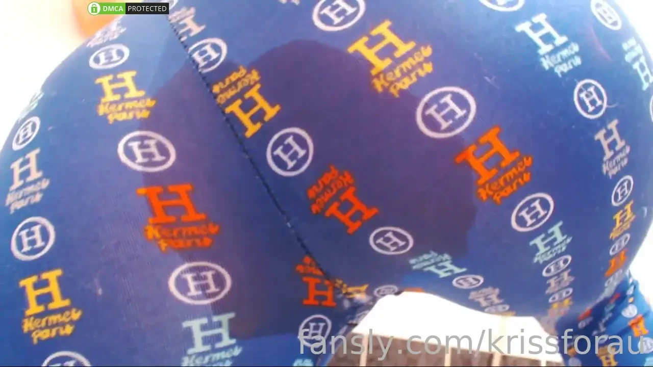 My wet pussy in leggings fyp pee peeing dirty ass bigpyssylips video 