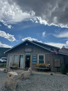 Hi lovers meant to edit and post my video from yesterday s hike part 4