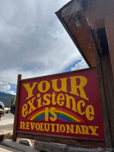 Hi lovers meant to edit and post my video from yesterday s hike part 1