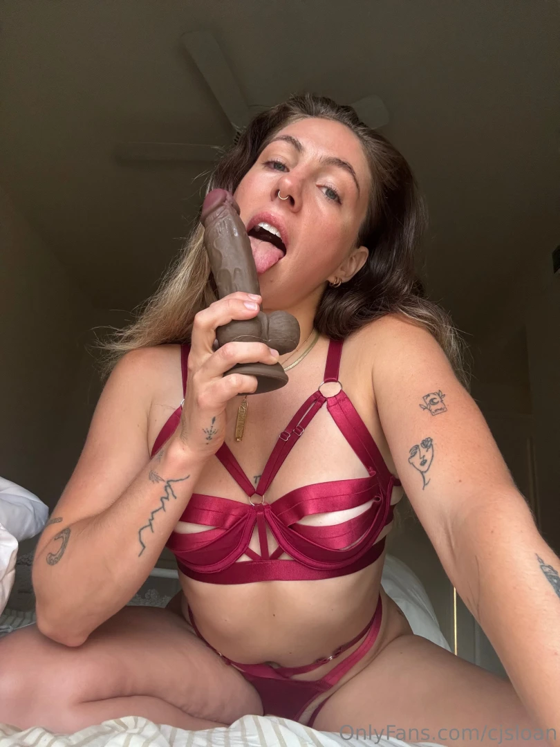 Current attire hopping on my 2nd 10min video call tonight in case 