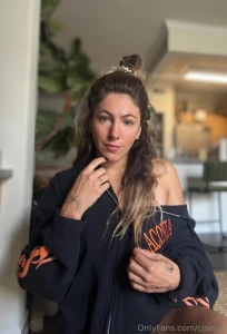 This is what i m wearing responding to everybody s horny horny part 3