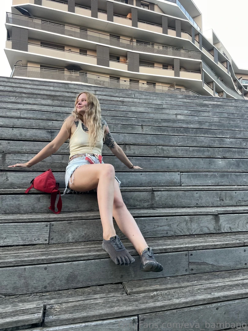 Today s vibe is sunshine delicious lunch and favorite girlfriends 