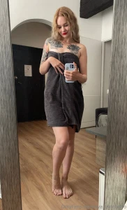 Mysterious and a bit daring - today i decided to play on the contrast