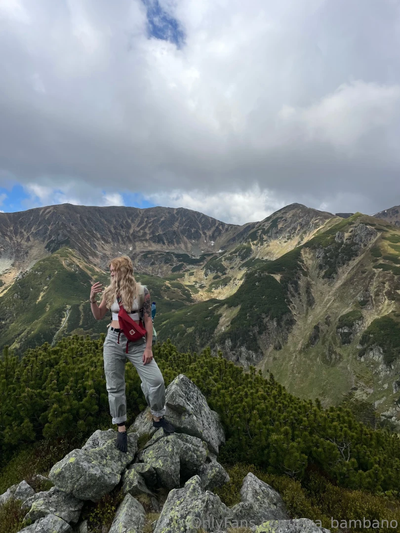 Evening lights and food with a mood put into it is just the perfect 