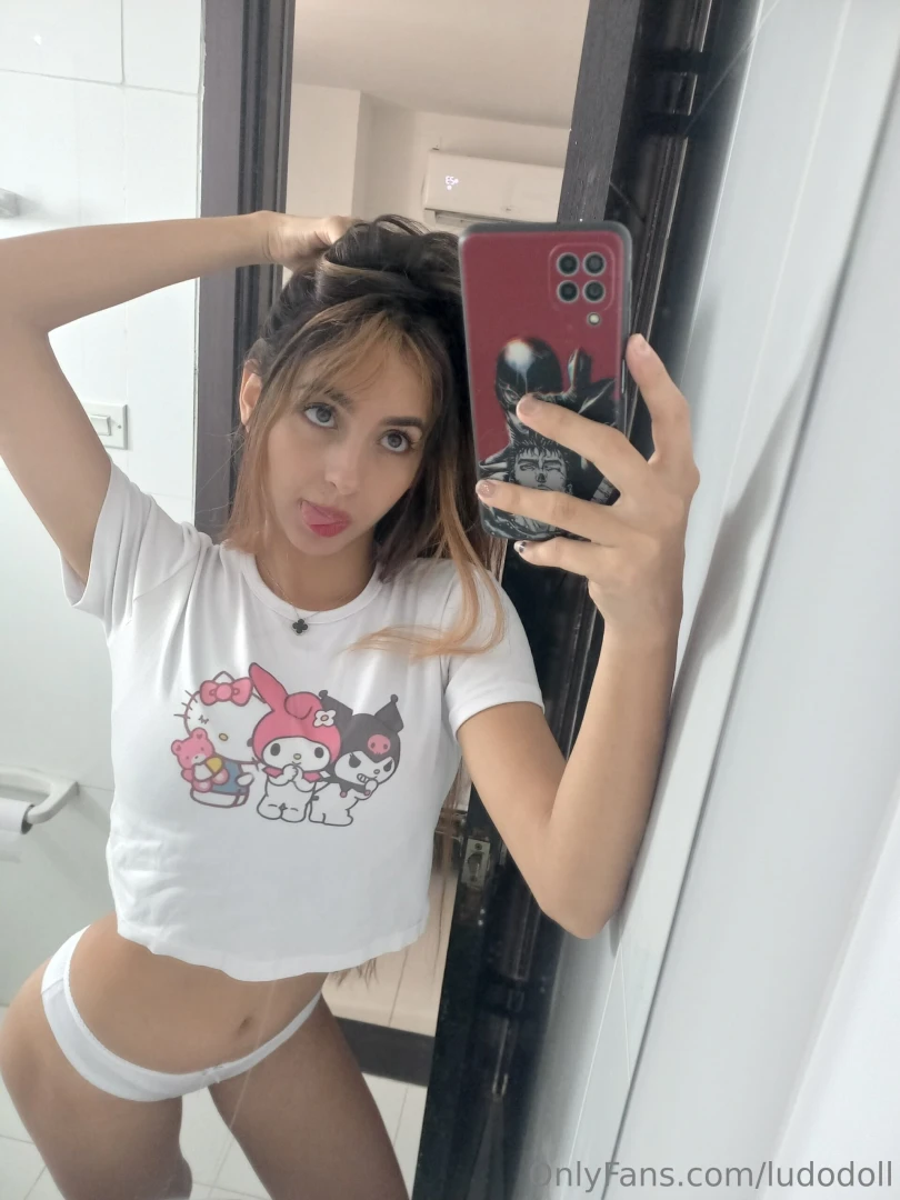 Papi soy t hello kitty part 2 