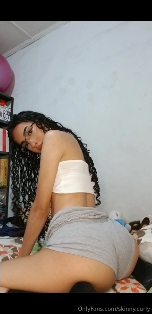 I hope these pictures make you fall in love with me 