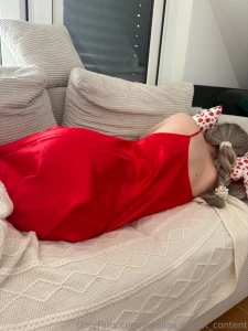 Lazy days part 3 like all posts to get a free part 3