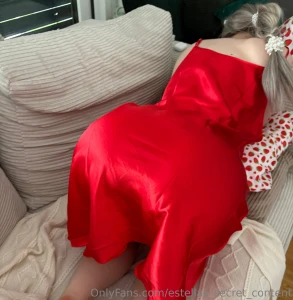 Lazy days part 2 like all posts to get a free part 2