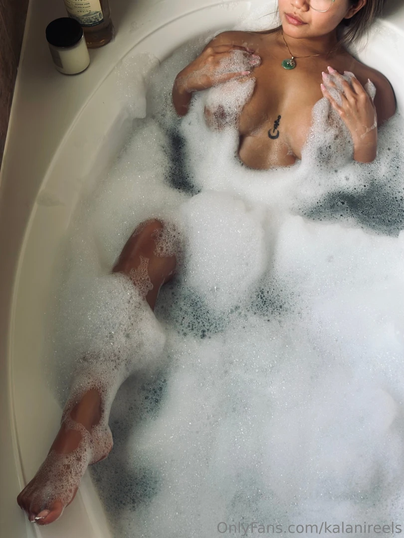 Come and join me in my little paradise 