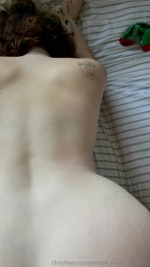 Who else wants to see some bg content lt 3 dm me emma_loves_cherries