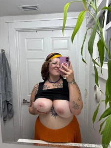 Had a little titty time at a friends the other day emma_loves_cherries part 3