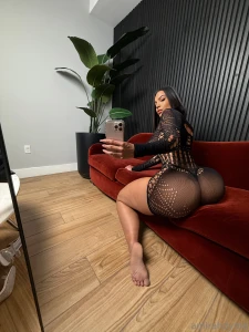 Your reward for being here babe