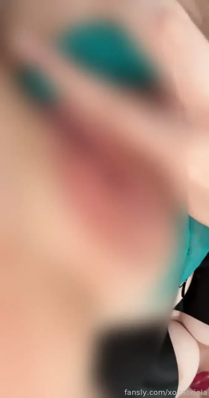 Playing with my tight pink pussy wish your dick was in there rn u can 