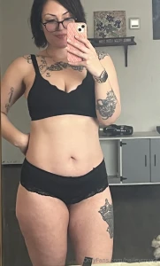 Check out my vip page for spicier content part 1
