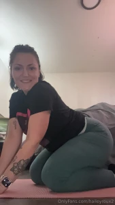 A little stretch before work you should see my vip to see more of me