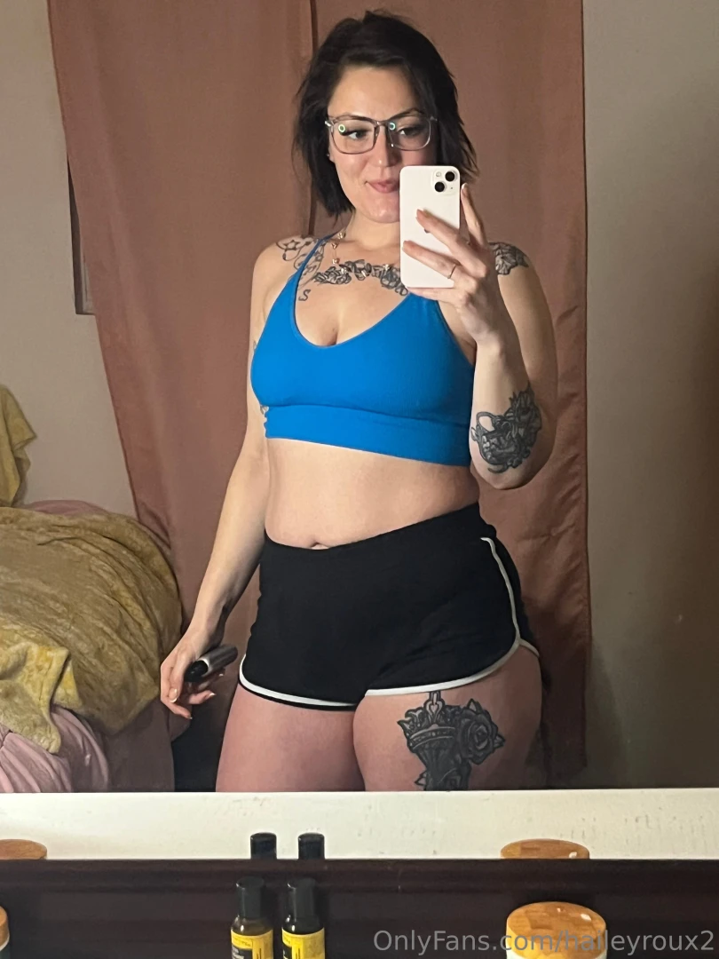 Https onlyfans com hailey roux you ve seen a little but i keep the 