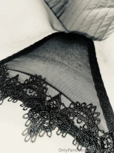 I bet this makes you wish you could see my pussy