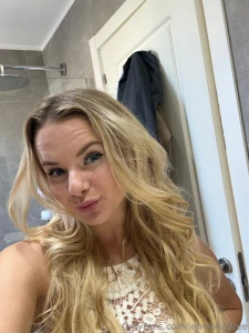 I send you a kiss to bighten your day