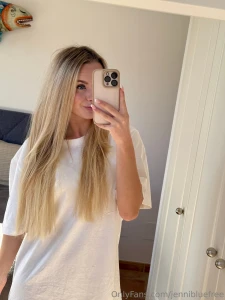 Are u team white or team black color