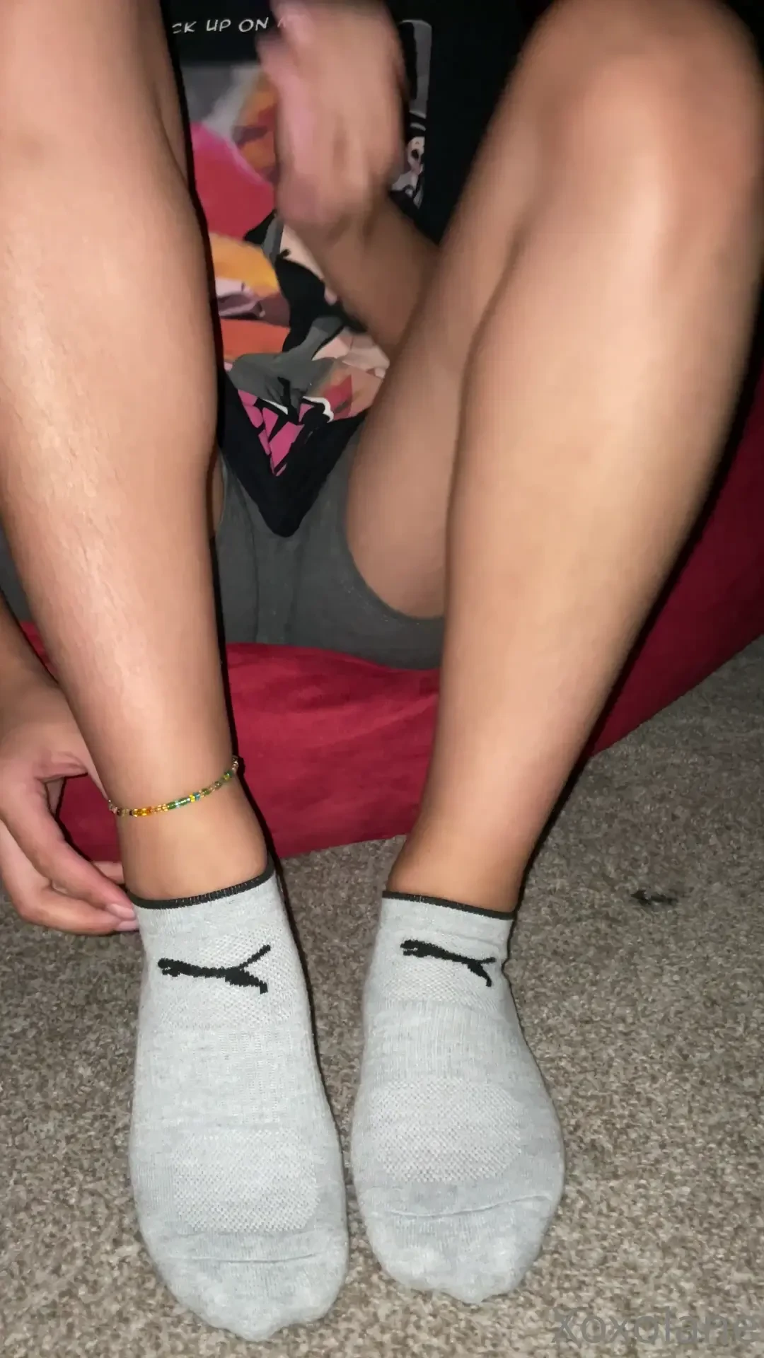 Would you mind kissing and rubbing my feet after a long day 