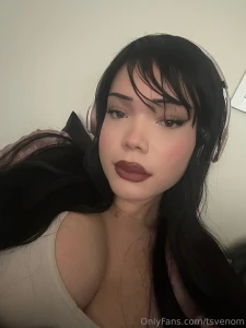 Thinking about becoming a gamer girl