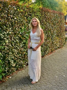 Baby i need your help can you tell me on what kind of content should i