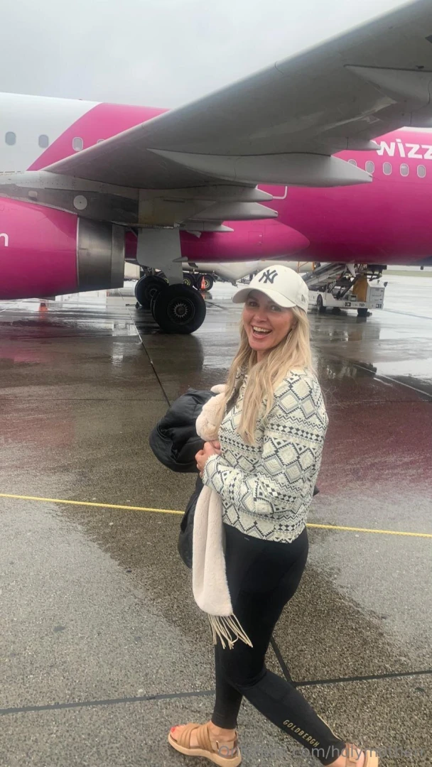 I fly the world for you 