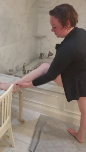 Applying lotion