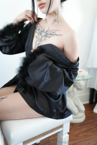 Woke up like this robe s barely holding on