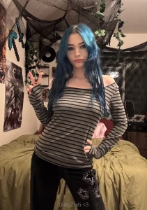 Movie night rules every time they kiss on screen we have to kiss too