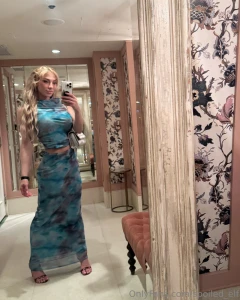 I can seduce you fully clothed part 1