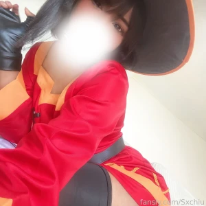 Eat hot chips and lie cosplay part 1