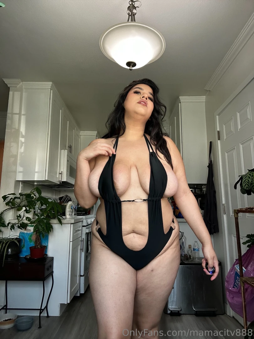 Can t help it if i m built like a temptation 