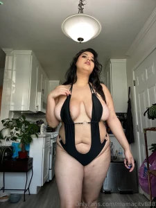 Can t help it if i m built like a temptation