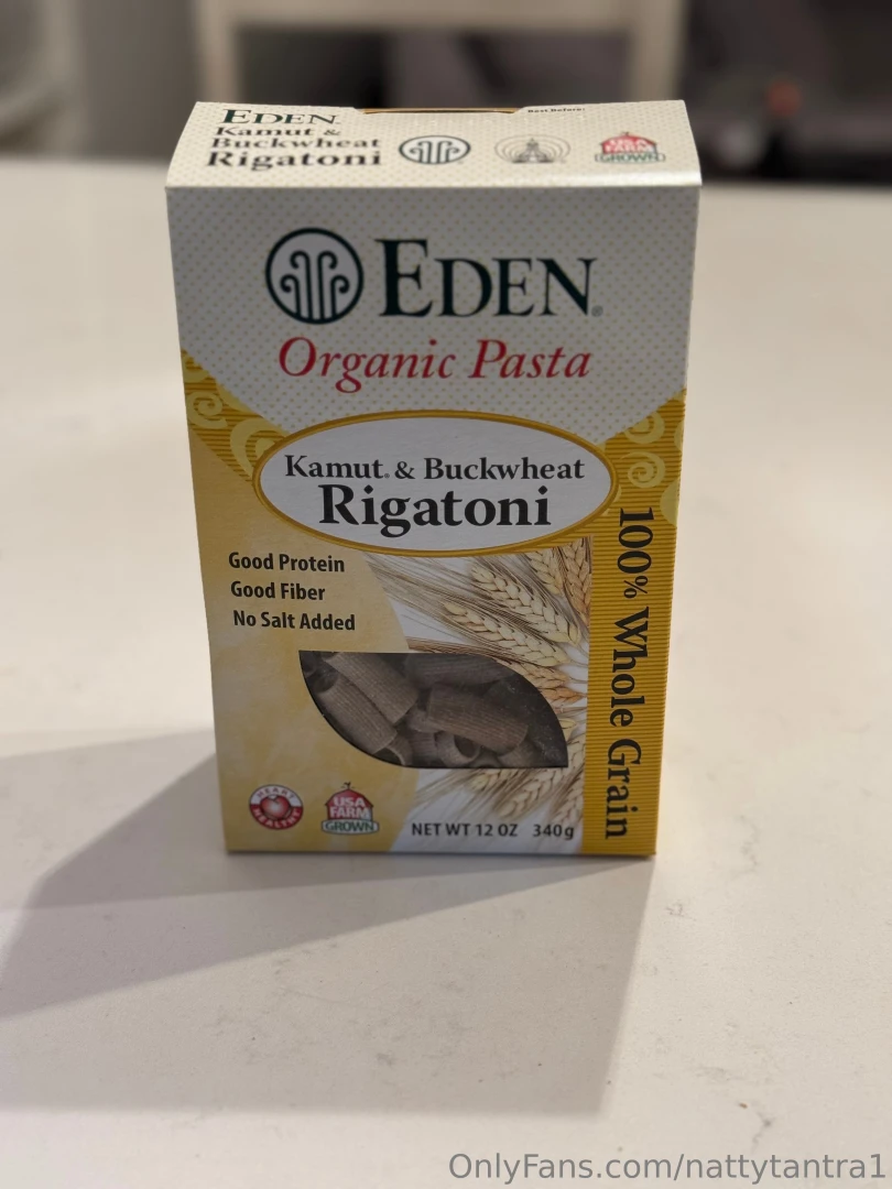 Switched up from quinoa for a bit and been going in on this kamut and 