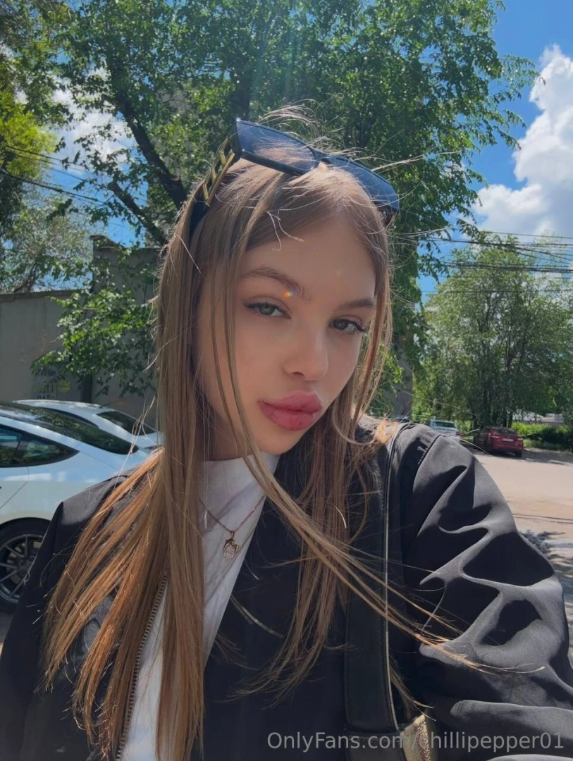 Feel the slight tingling on your skin and can you hear my heart 