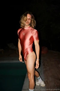 Una nueva era de bodysuit part 2